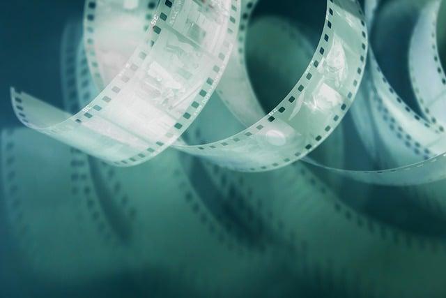 Engagement Metrics: ⁤Abstract vs. ‌Conventional Films